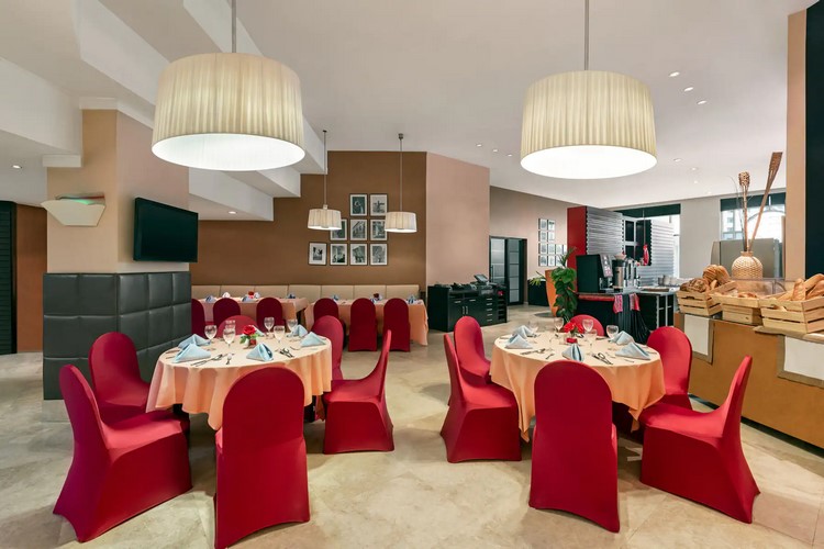 هتل رامادا پلازا Ramada Plaza دبی